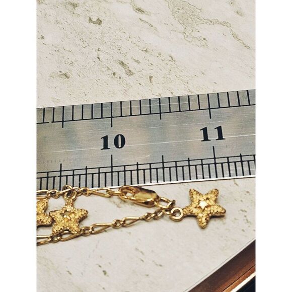 🔥$5/$25 Gold tone Star Charm Necklace - Picture 6 of 6